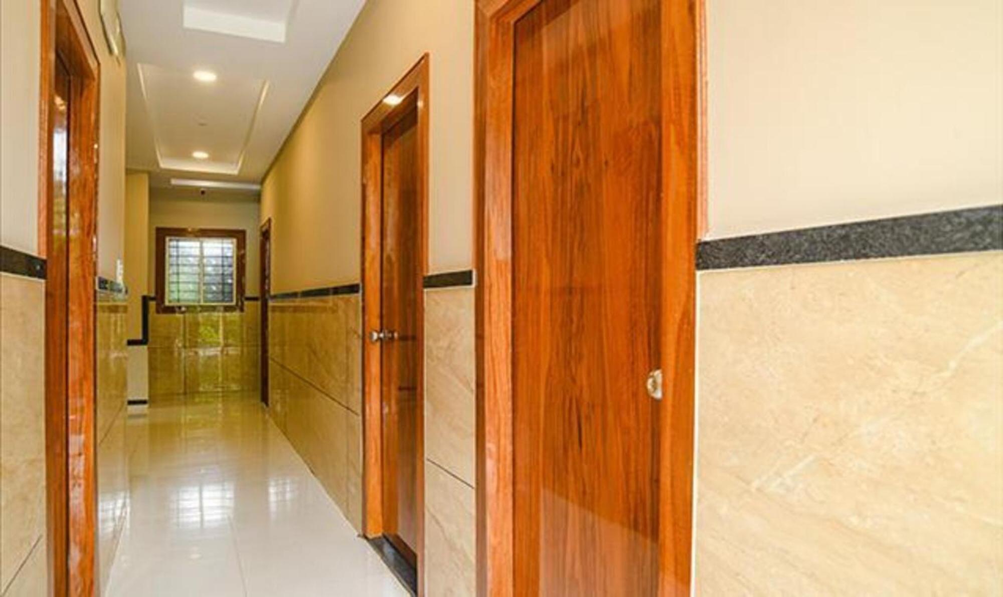 Fabhotel Royal Palace Indore Exterior foto