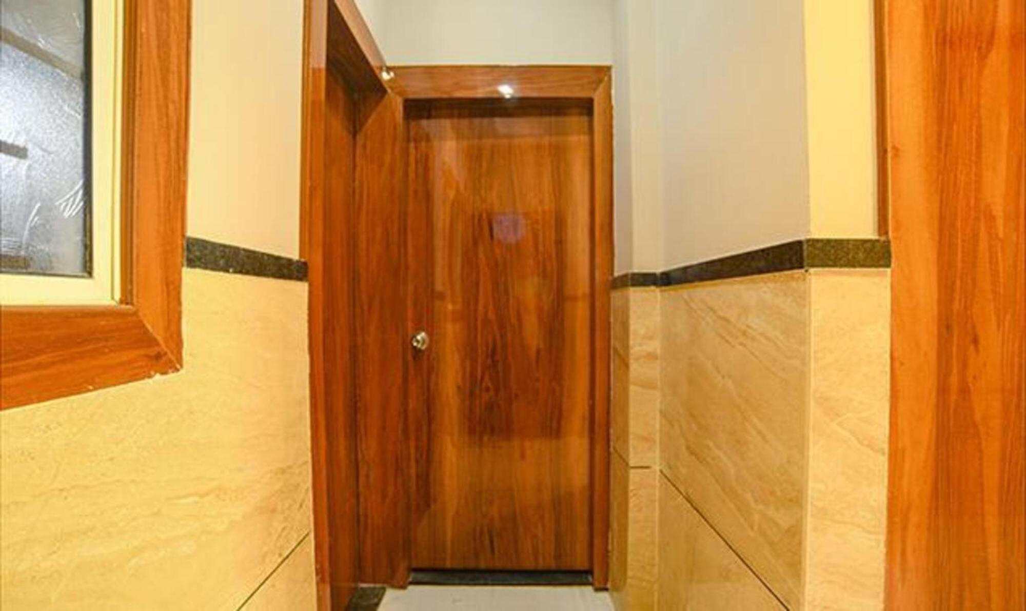 Fabhotel Royal Palace Indore Exterior foto