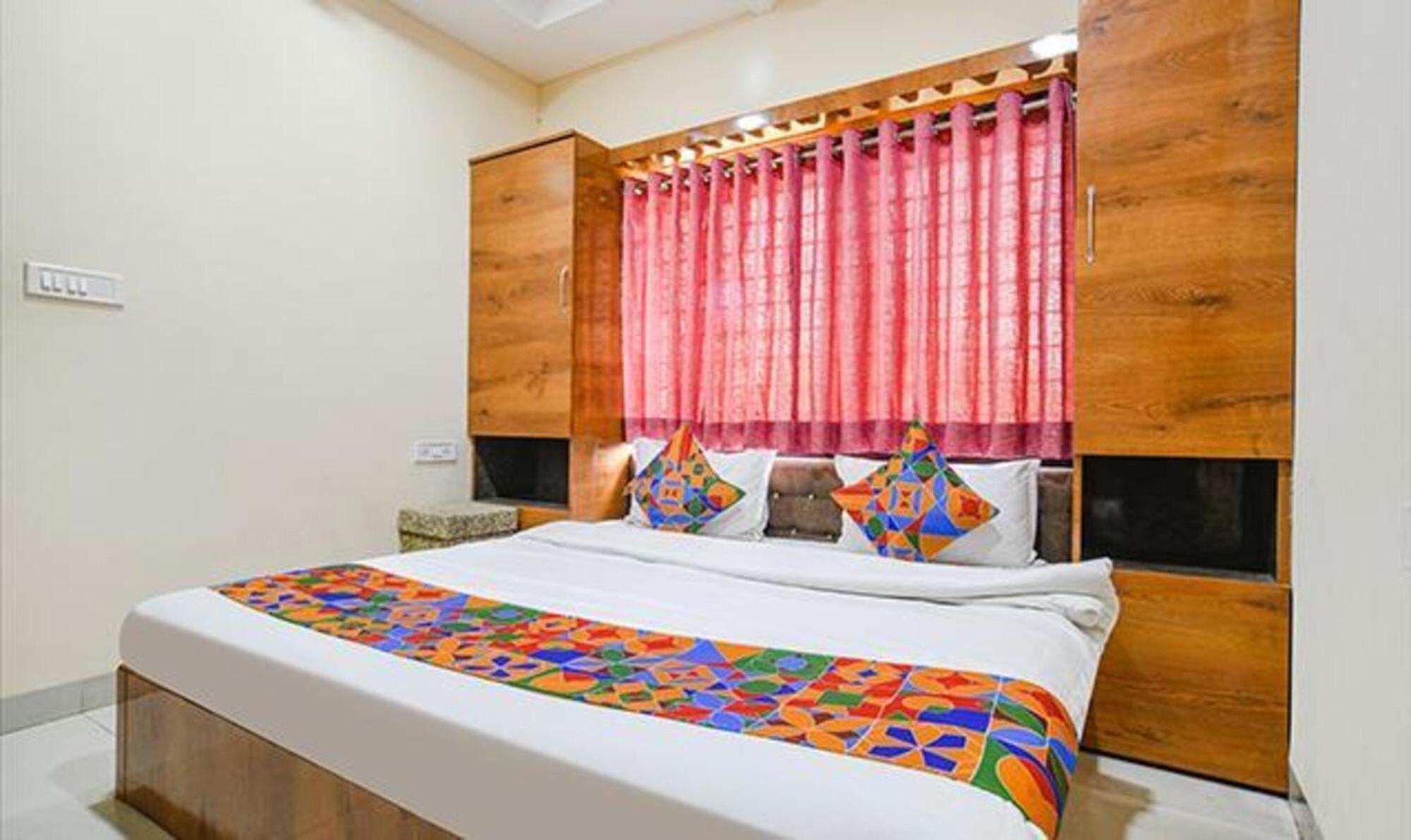 Fabhotel Royal Palace Indore Exterior foto