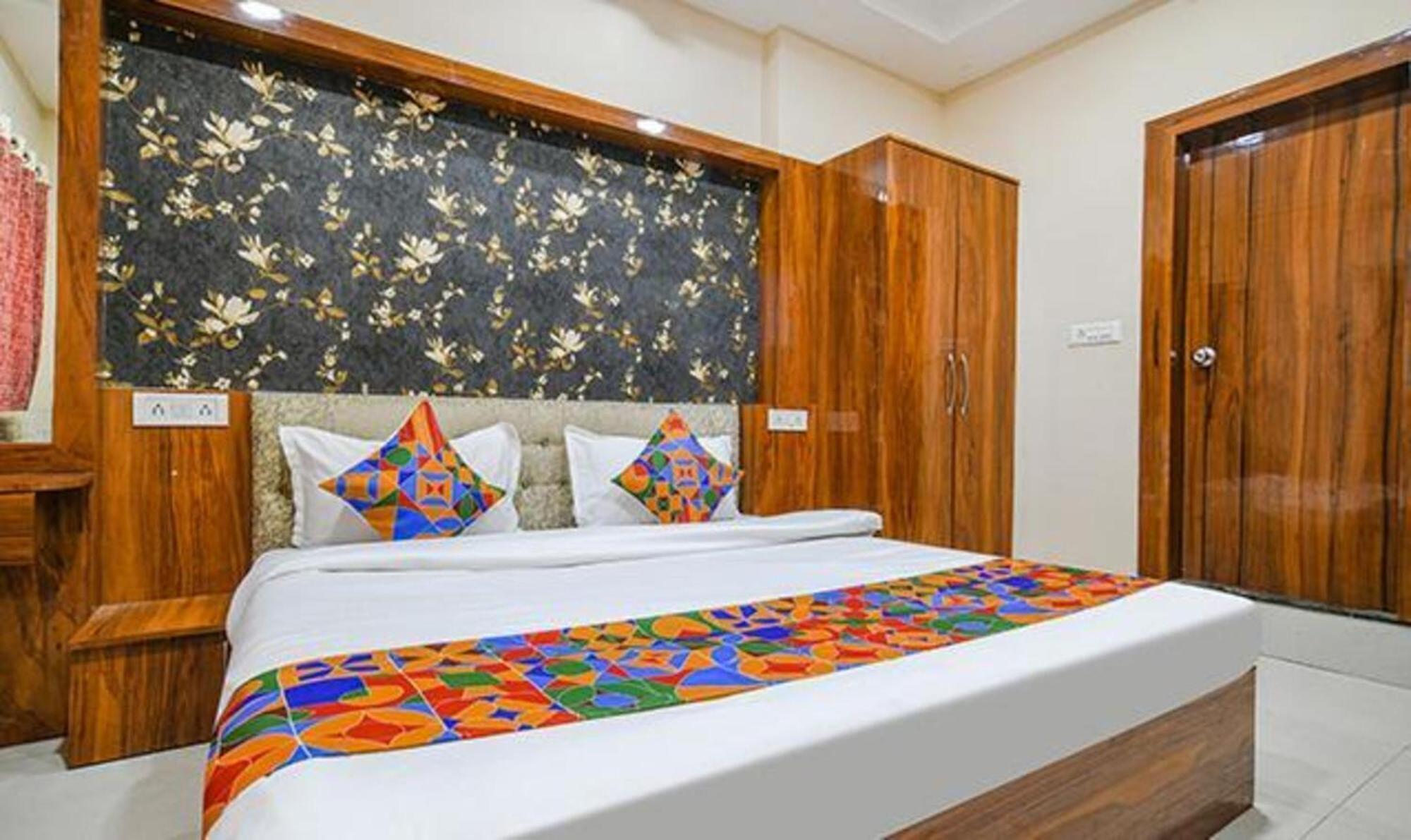 Fabhotel Royal Palace Indore Exterior foto