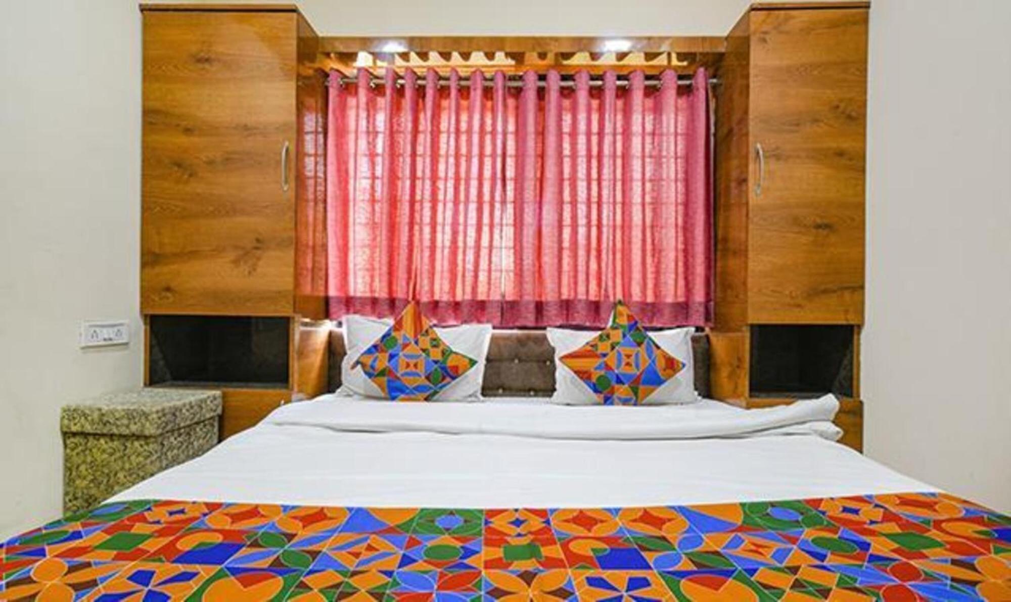 Fabhotel Royal Palace Indore Exterior foto